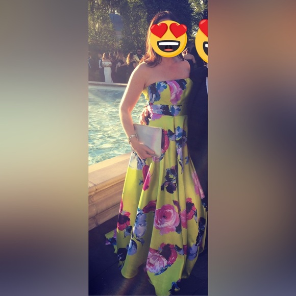 Incredible Chartreuse Floral Gown Prom Event Dress - Picture 3 of 12